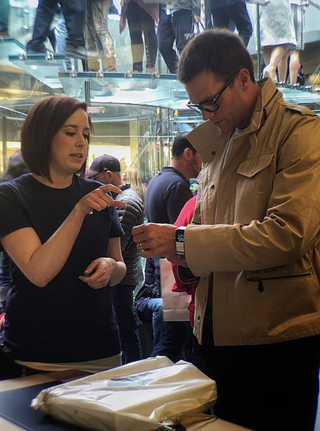 Illustration for article titled The Apple Watch Has Rendered The Following Celebrities UnfuckableÂ